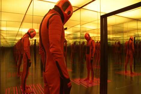 beyond the black rainbow robots daft punk