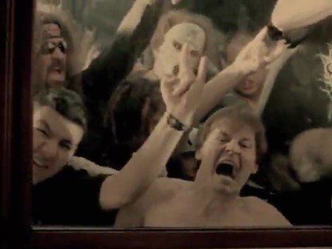 guy who's losing it slipknot bro