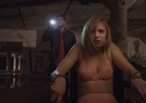 it follows movie jake weary maika monroe