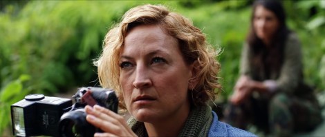 camino-movie-2015-zoe-bell-sheila-vand-camera